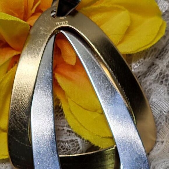 Vintage Napier, Silver and Gold Tone Stamped Pendent - Picture 5 of 5